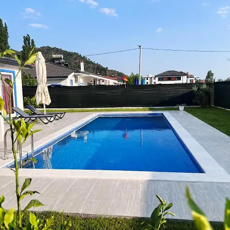 Cempark Ortaca'da Havuzlu Muestakil Korunakli Villa *