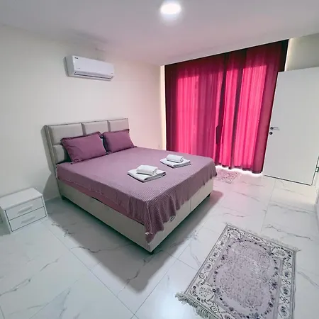 Cempark Ortaca'da Havuzlu Muestakil Korunakli Villa Ortaca (Mugla)